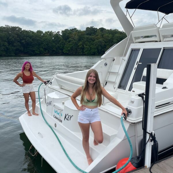 Gas Docks Gals